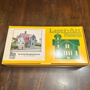 Laser-Art HO Woodward House Kit By Branchline Trains